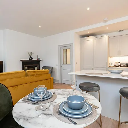 Stylish 1 Bed Flats In Soho, Next To Piccadilly Circus And Trafalgar Square London Exterior photo